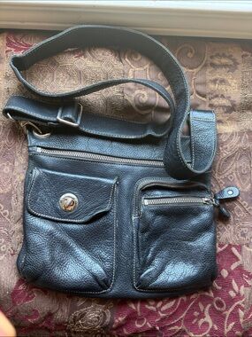 Roots Black Leather Crossbody with Front Pockets and Adjustable Strap